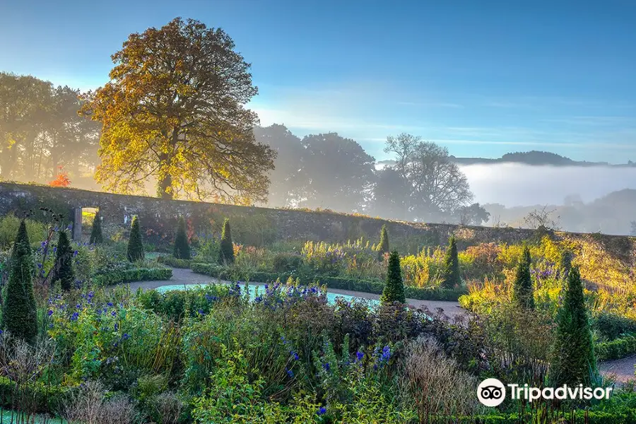 Aberglasney Gardens