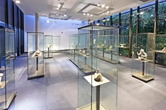 Hotels near Casa del Alabado