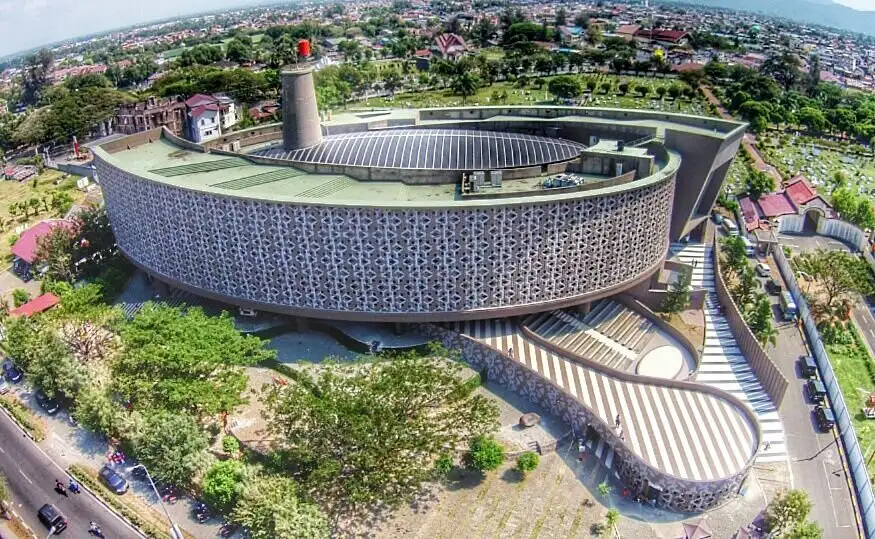 Museum Tsunami Aceh