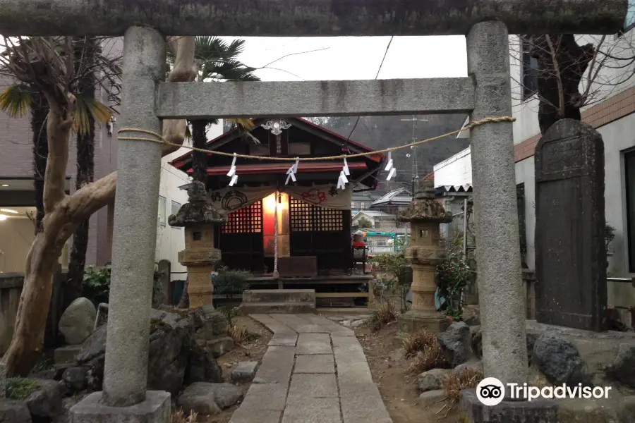 Hayabusa Inari Shrine