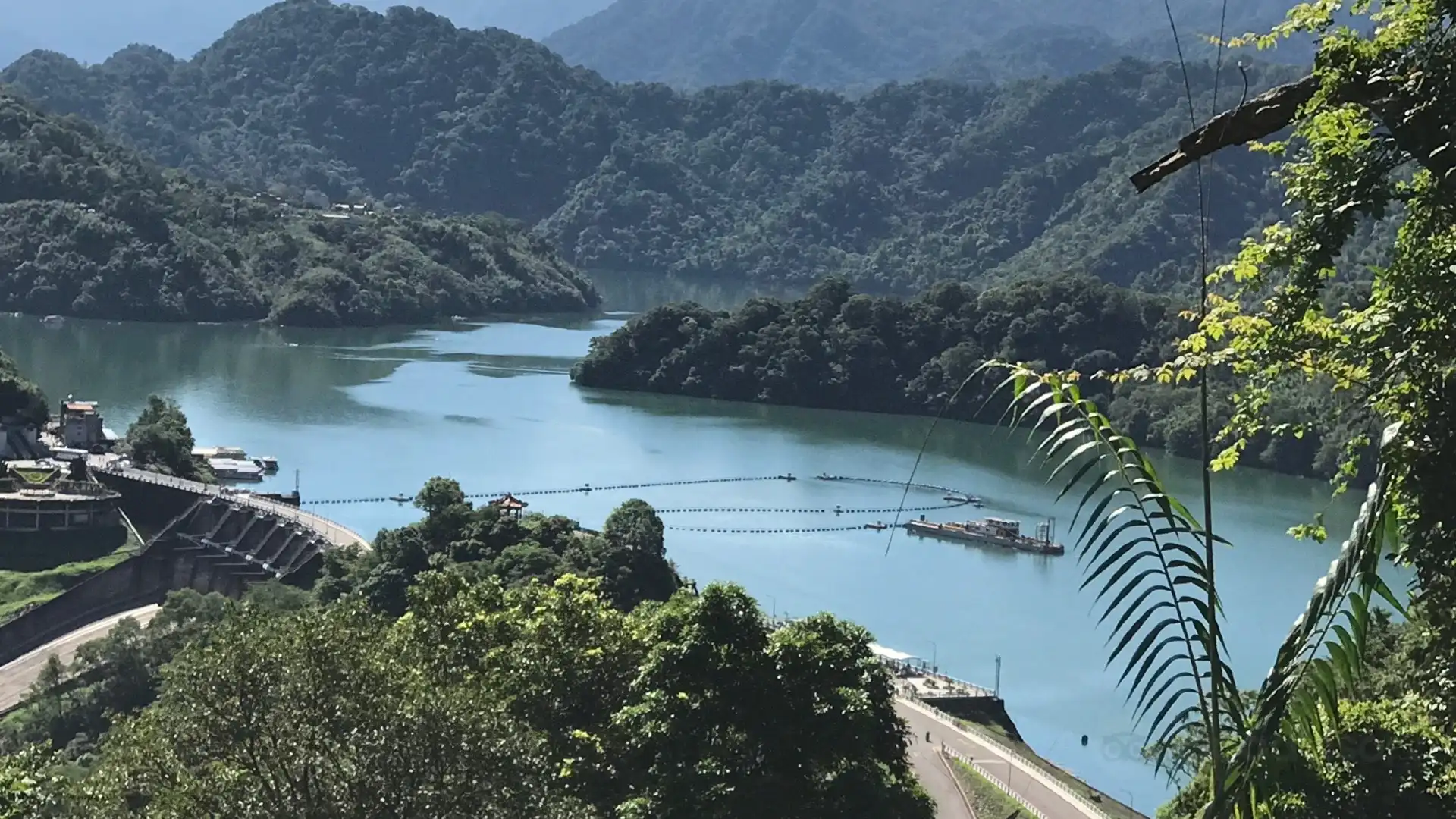Hotels near Shimen Mountain