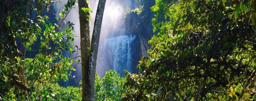 Cascada De Los Caballeros