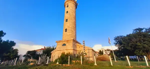 Ξενοδοχεία στην πόλη Basanija