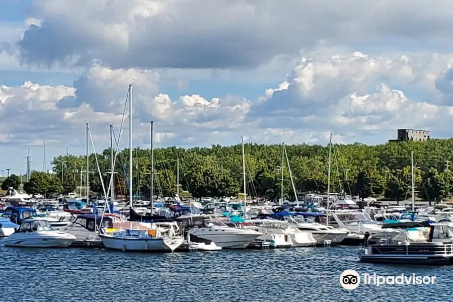 Buffalo Harbor State Park