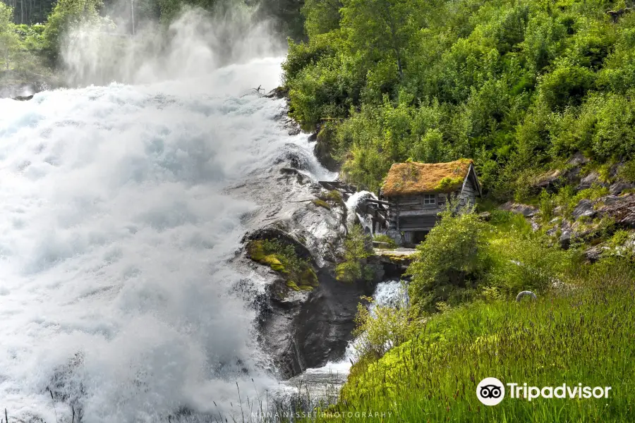 Hellesyltfossen