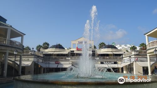 Fountain Las Americas