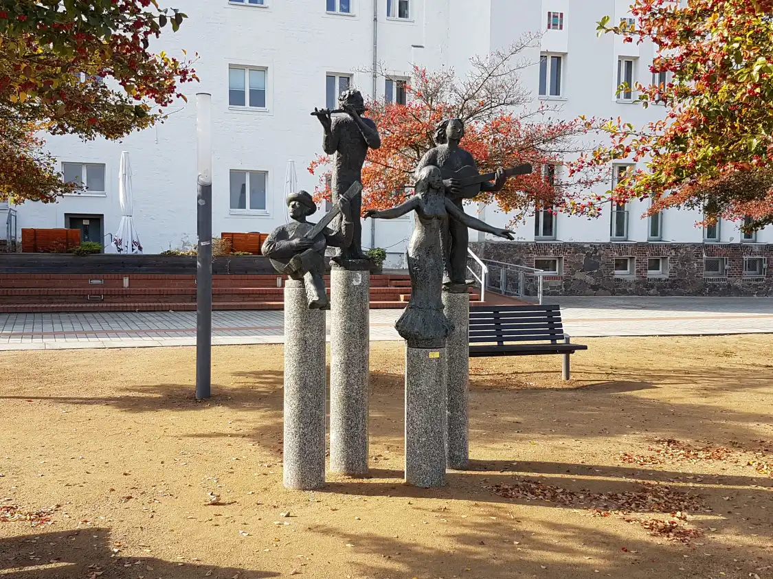 Hotels near Die Musiker