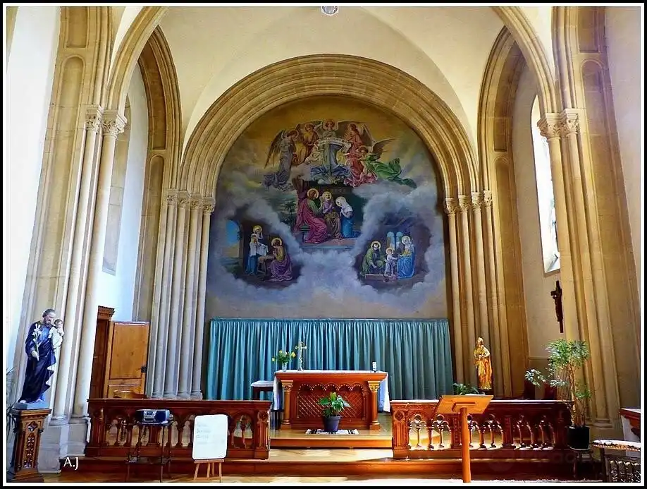 Hotels near Chapelle de la Congregation des Soeurs de la Charite Maternelle
