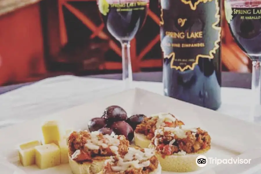 Spring Lake Winery & Cafe