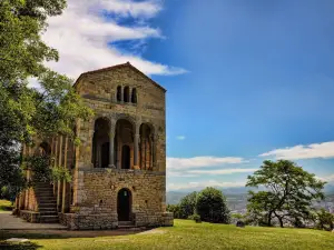 Église Santa María del Naranco d'Oviedo