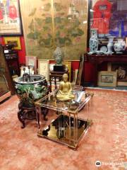 Chernysh Antiques, Fine Arts and Consignment