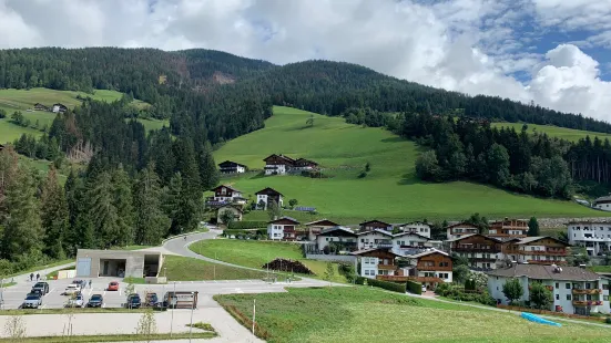 Dolomitenbad Lienz Hallenbad / Piscina coperta / Indoor pool