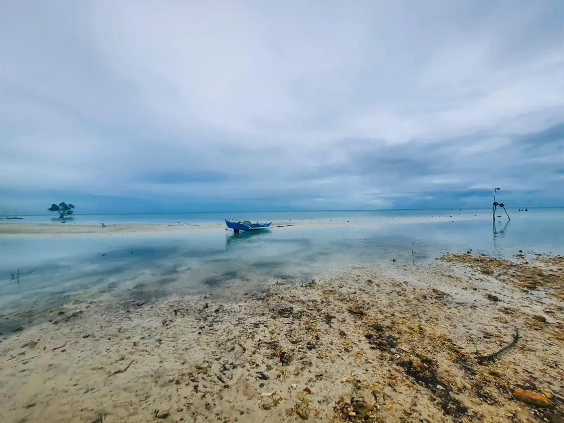 Hotels near Tulapos Marine Sanctuary