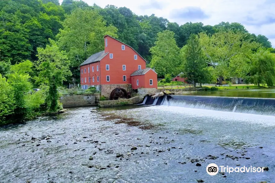 Red Mill Museum Village