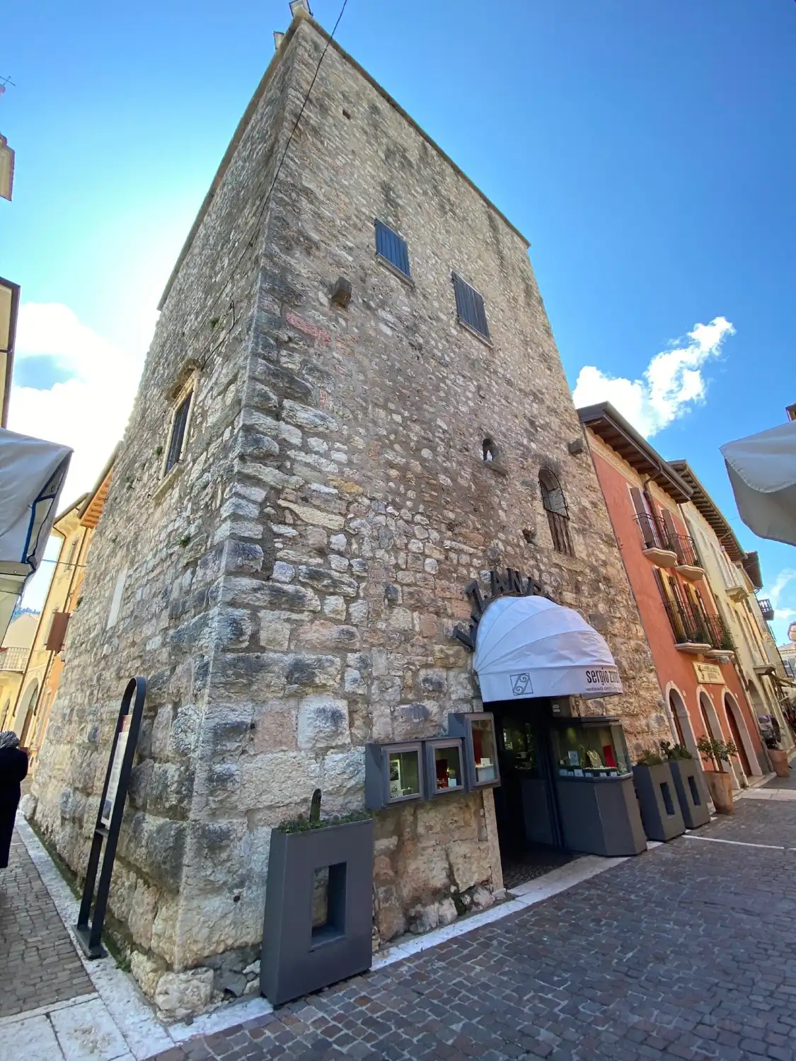 Hotels near Torre di Berengario