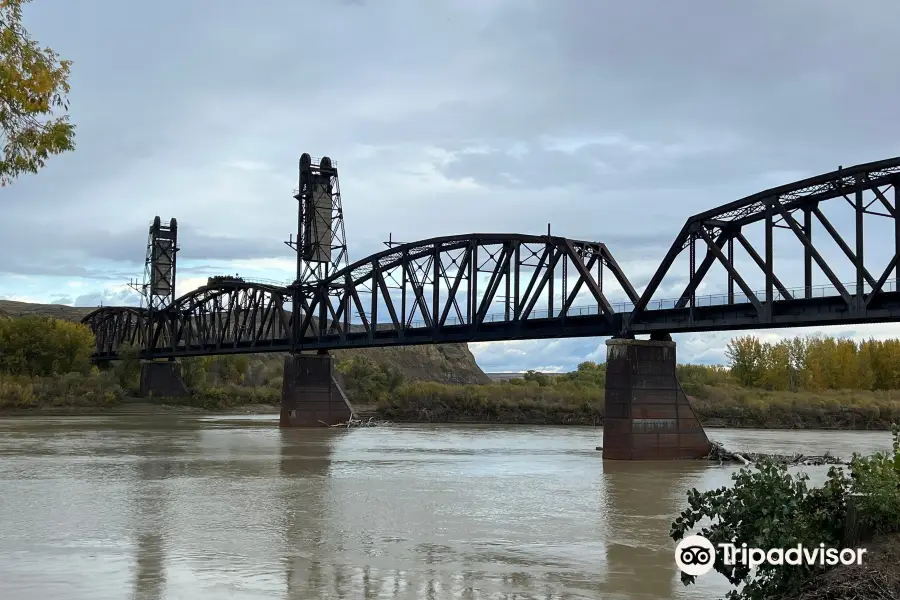 Fairview Lift Bridge/Tunnel