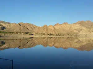 Lake Cahuilla Veterans Regional Park