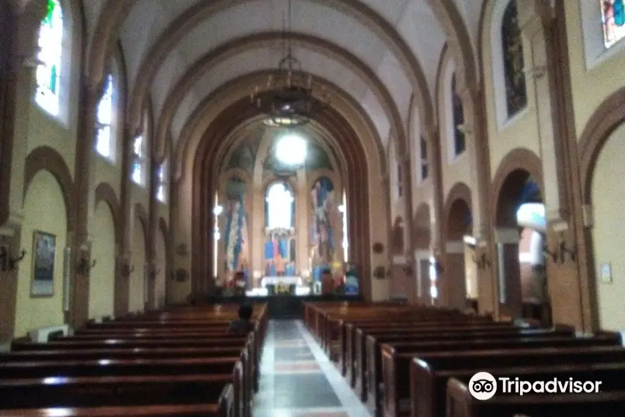 Iglesia la Virgen Peregrina