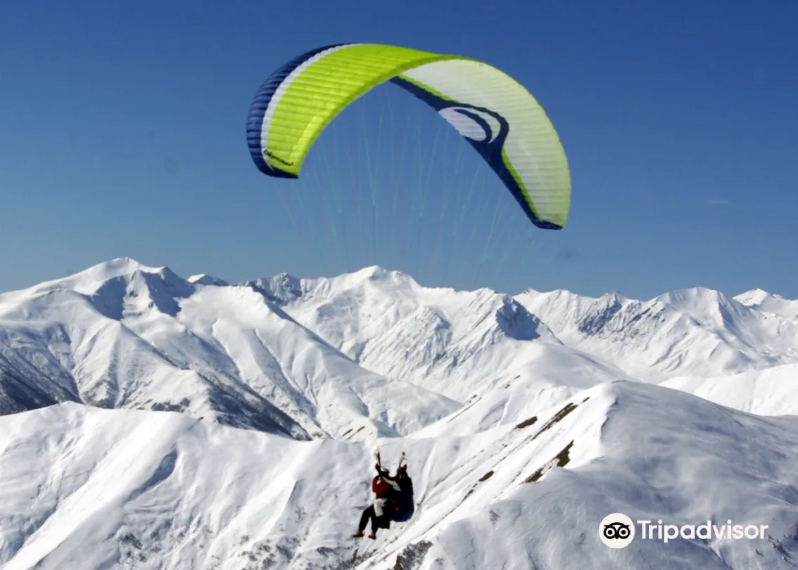 1_Fly Caucasus Paragliding Company