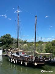 Croisière de Camargue Péniches Isles de Stel & Bateau Constance Aigues-Mortes