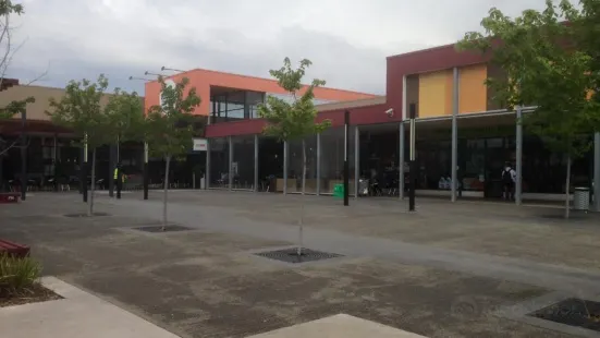 Cairnlea Town Centre