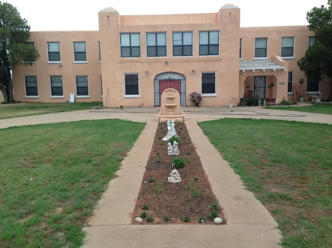 Hotel in zona Dr. White's Sanitorium - Old Insane Asylum