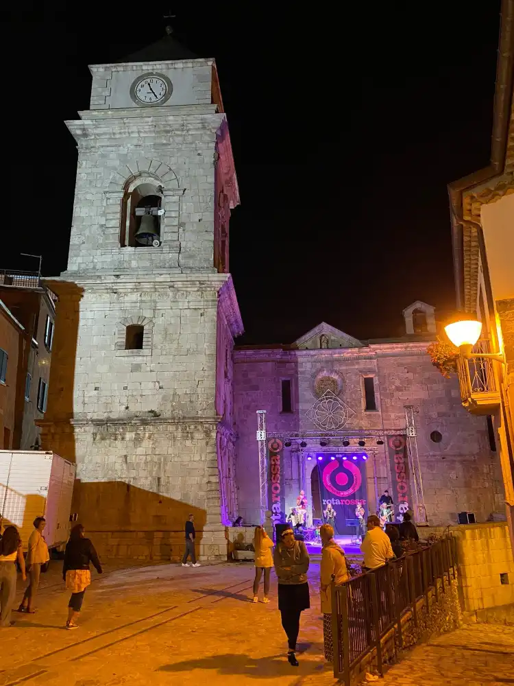Hotels in Guardia Lombardi