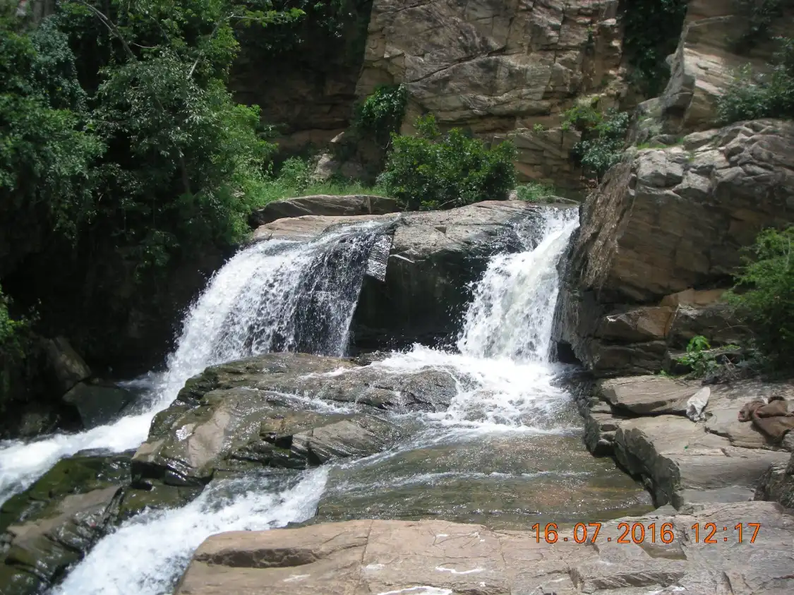 Hotels near ChunchanaKatte Falls
