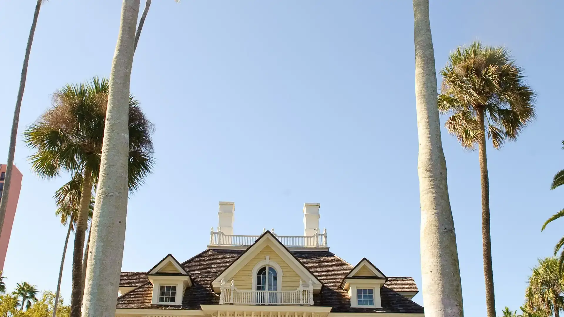 Hotels near Burroughs Home and Gardens
