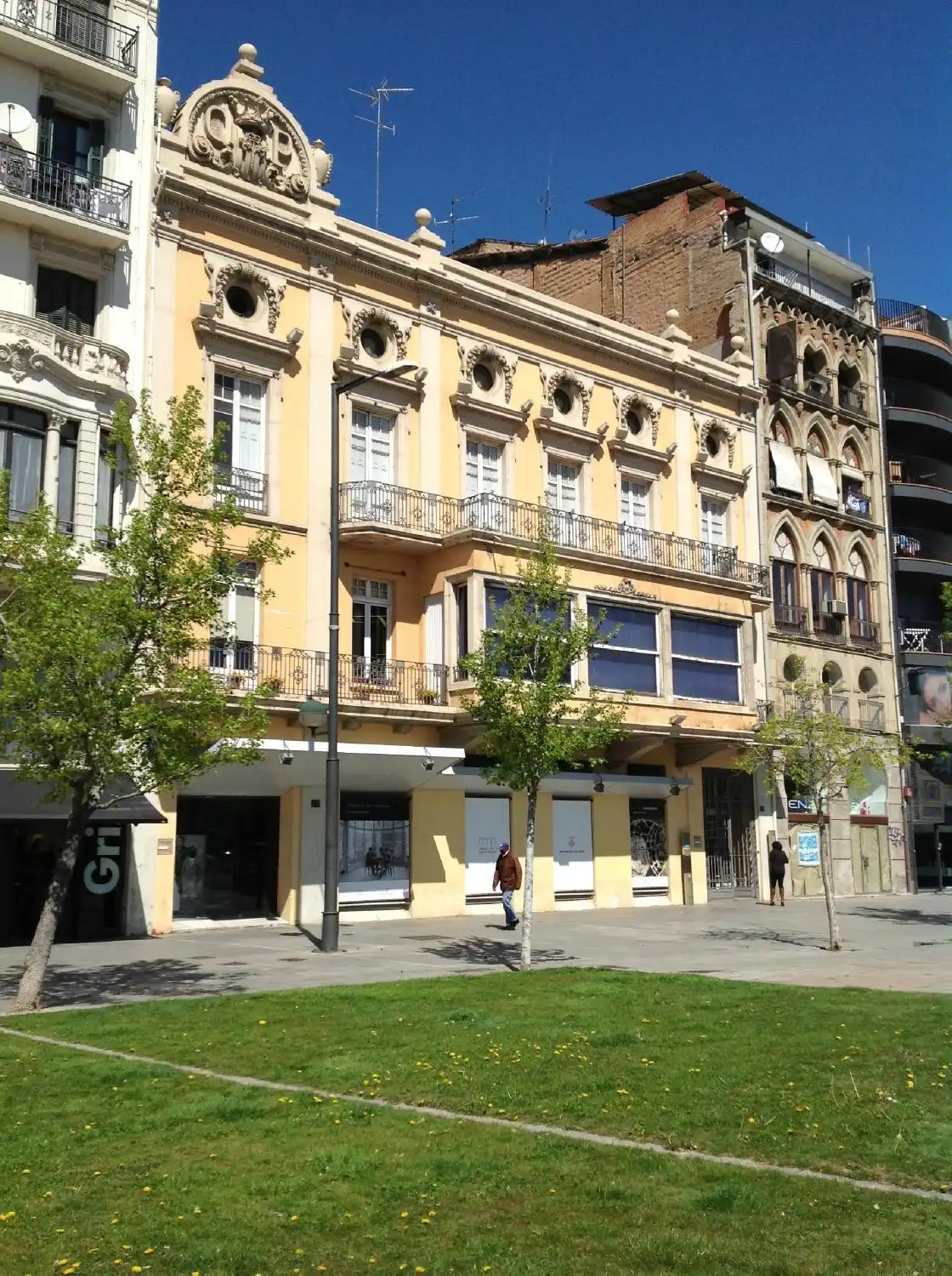 Hotels near Museu d'Art Jaume Morera