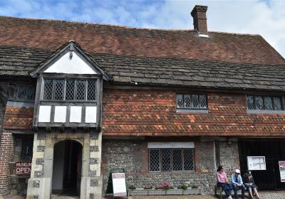 Anne of Cleves House Museum