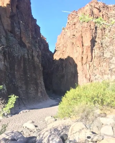 Closed Canyon