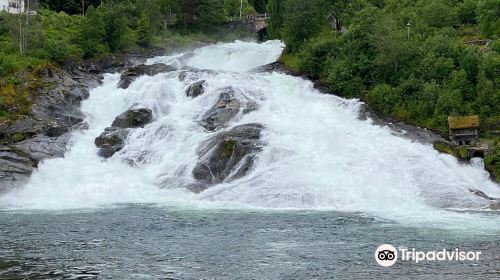 Hellesyltfossen