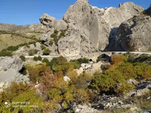 Kahta Çayı Şeytan Köprüsü