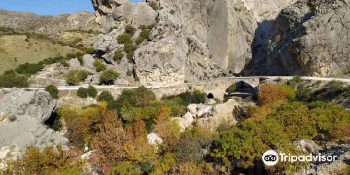 Kahta Çayı Şeytan Köprüsü