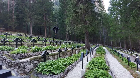 Cimitero Di Guerra Sorgenti