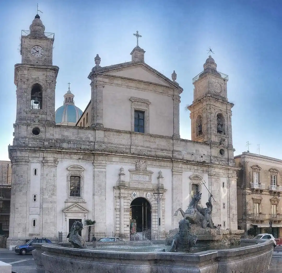 Hotel in zona Cattedrale di Santa Maria La Nova