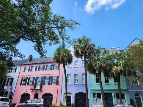 Hotels near Rainbow Row