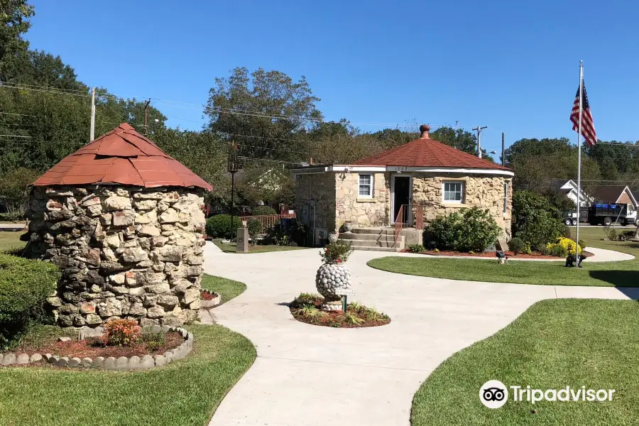 Freeman Round House