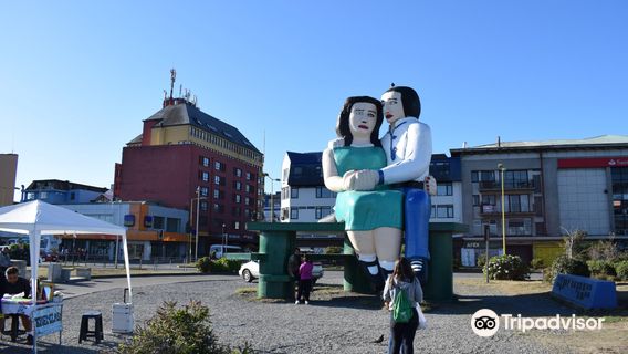 Sentados Frente al Mar