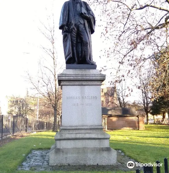 Norman McLeod Statue