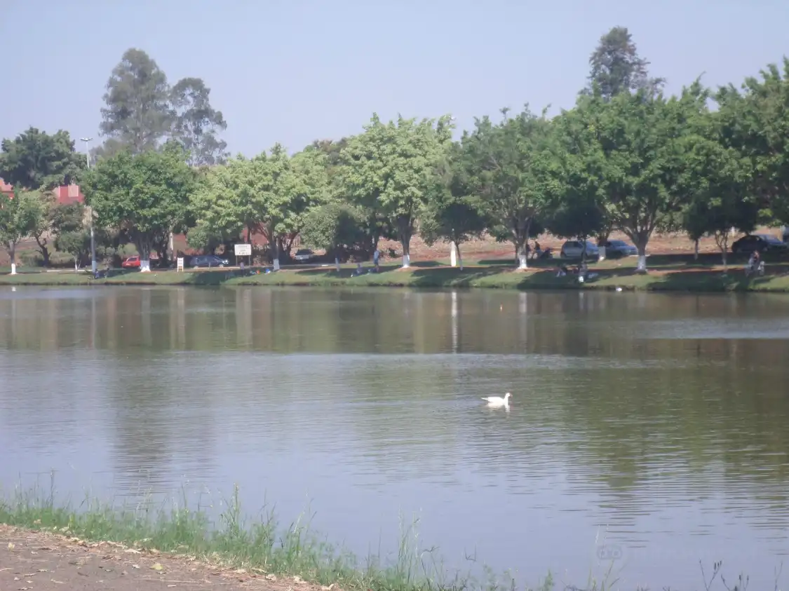 Các khách sạn gần Cabrinha Lake
