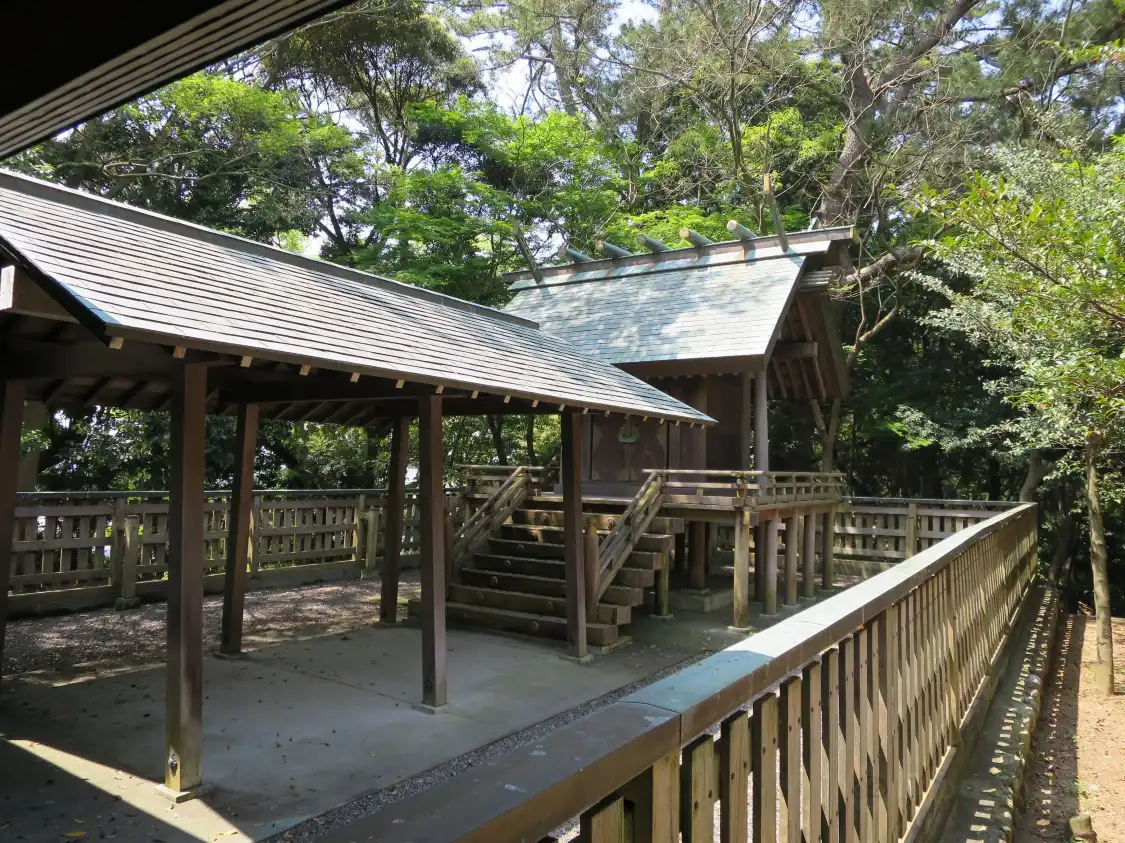 Hotel dekat Agatai Jinja Shrine
