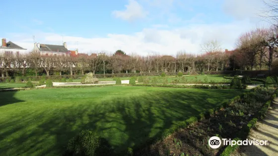 Jardin Bossuet