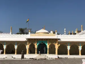 Tomb of Mughal Emperor Aurangzeb Alamgir