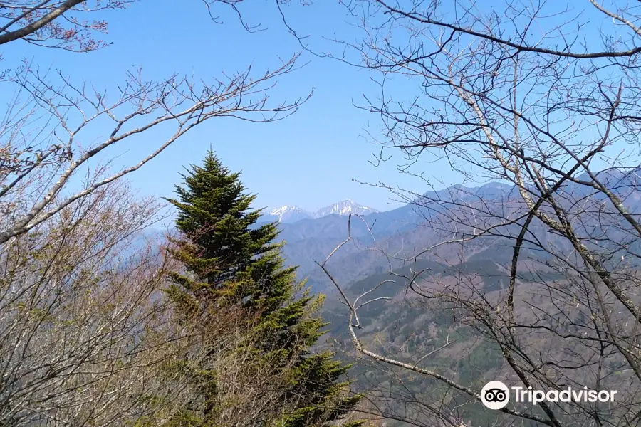 Aokuzure Pass