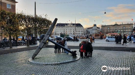 Memorial Anchor