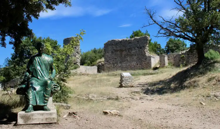 Hotel di Laudun