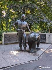 Wojtek "the Soldier Bear" Statue