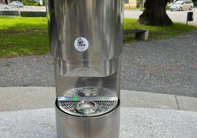 Green Gold Fountain